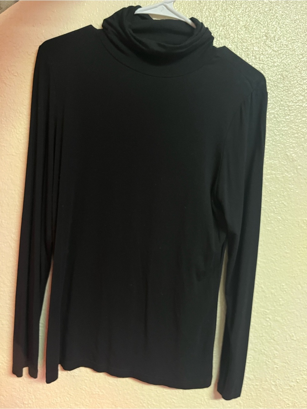 Vex Collection Black Turtleneck Long-Sleeve Top - Classic Women's Layering Tee